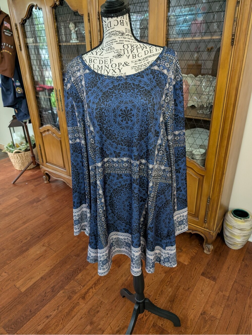 Lily by Firmiana Blue Black Long Sleeve Tunic Top Size XL